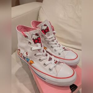 Converse Hello Kitty Shoes BNIB